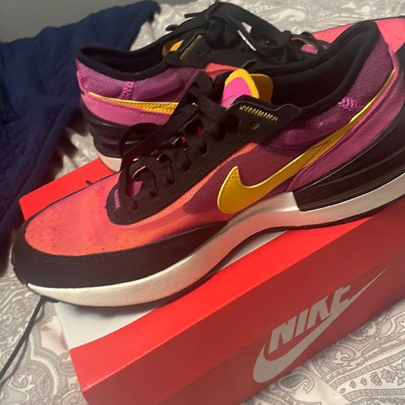 Nike waffle one runners - Picture 1 of 2